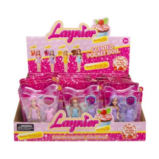 Liefdevol mini popje met accessoires